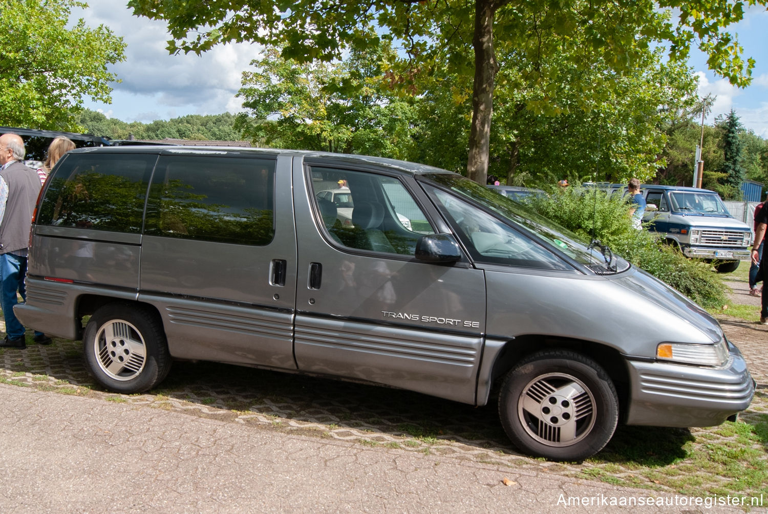 Pontiac Trans Sport uit 1992